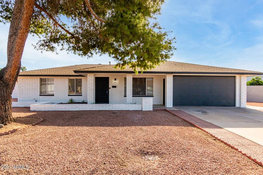 4015 W DAVIDSON Lane, Phoenix, AZ 85051