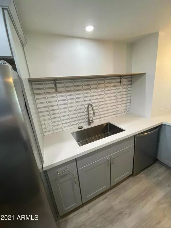 Scottsdale, AZ 85251,6125 E INDIAN SCHOOL Road #209