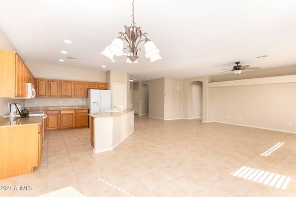 Chandler, AZ 85286,3353 E ROADRUNNER Drive