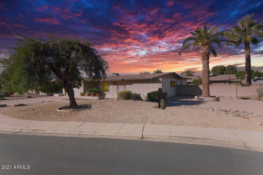 2242 E ENROSE Street, Mesa, AZ 85213