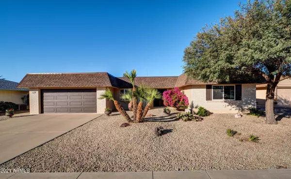 11022 W PINE HOLLOW Drive, Sun City, AZ 85351