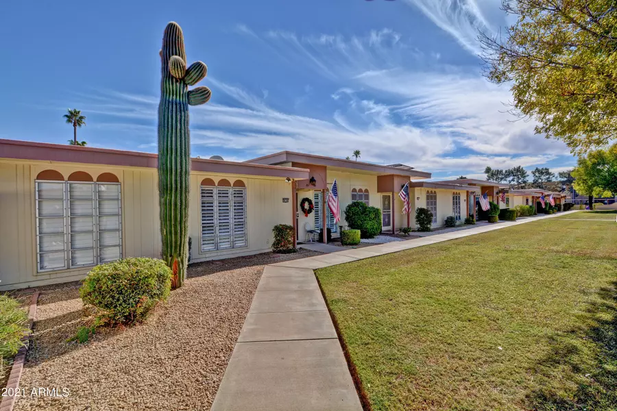 9970 W ROYAL OAK Road #H, Sun City, AZ 85351