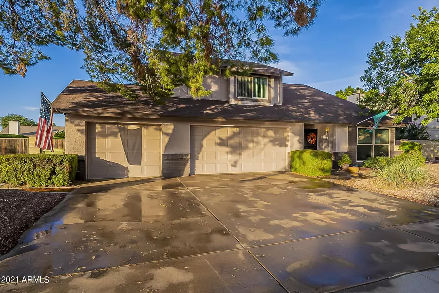 6408 W SUNNYSIDE Drive, Glendale, AZ 85304
