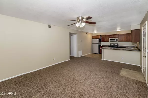 Tempe, AZ 85281,1014 E SPENCE Avenue #208