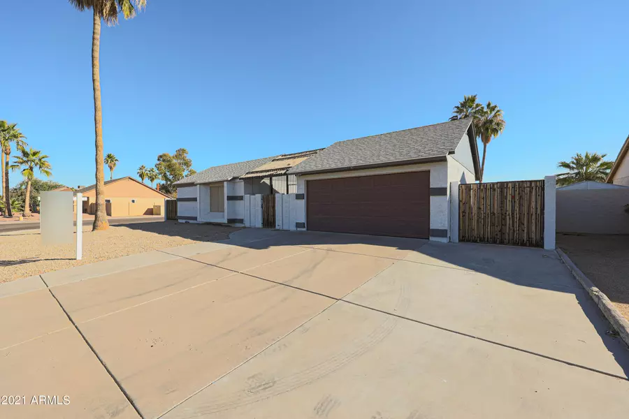 11821 N 79TH Avenue, Peoria, AZ 85345