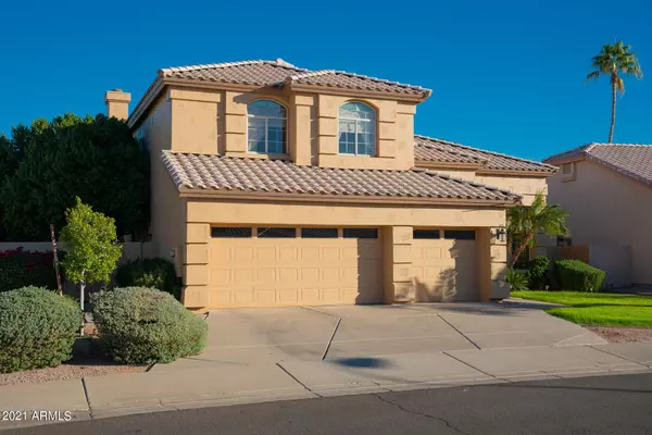 Gilbert, AZ 85233,932 W MESQUITE Street