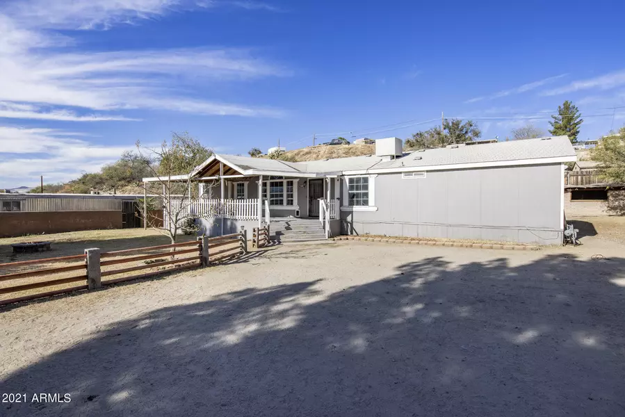 5266 E GOLDEN HILL Road, Globe, AZ 85501