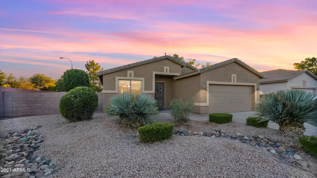 2081 E BELLERIVE Place, Chandler, AZ 85249