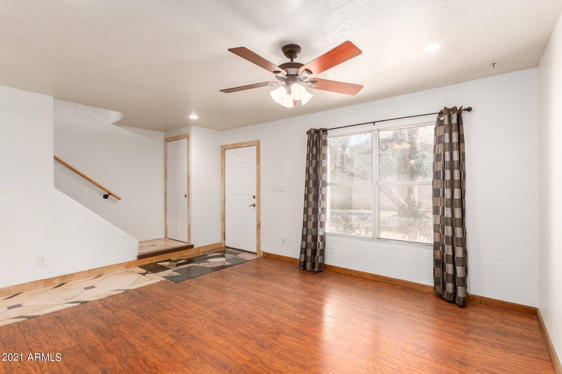 Tempe, AZ 85283,6557 S GRANADA Drive
