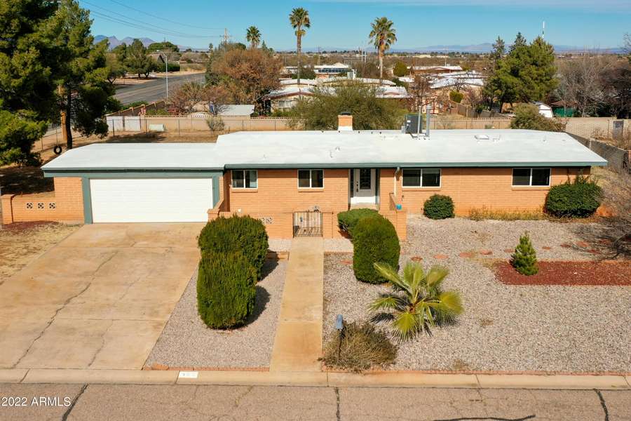 805 SUFFOLK Road, Sierra Vista, AZ 85635