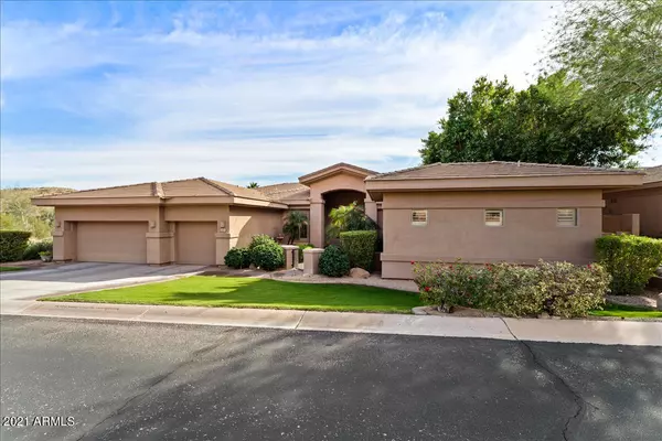 217 E DESERT WIND Drive, Phoenix, AZ 85048