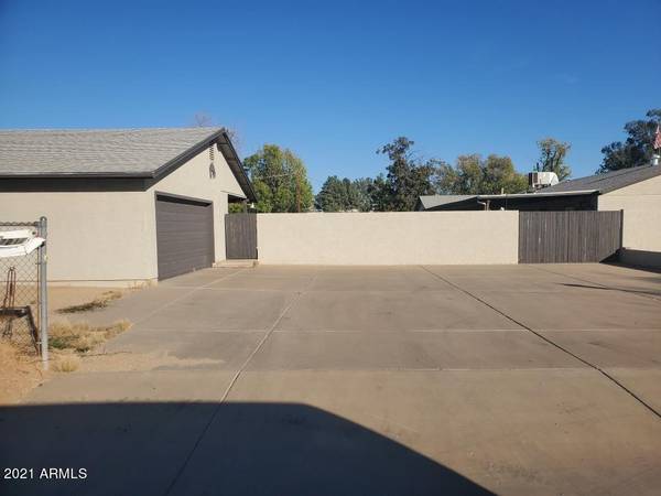 Peoria, AZ 85381,7216 W Banff Lane W