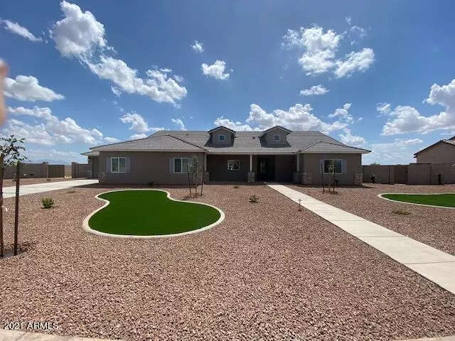 8894 W GARNET MOUNTAIN Drive, Casa Grande, AZ 85194