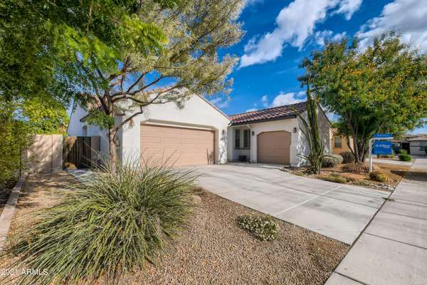 1860 W PELICAN Drive,  Chandler,  AZ 85286