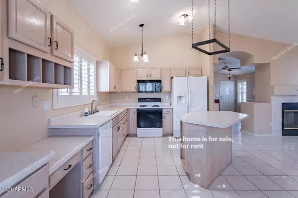 Phoenix, AZ 85044,4625 E DRY CREEK Road