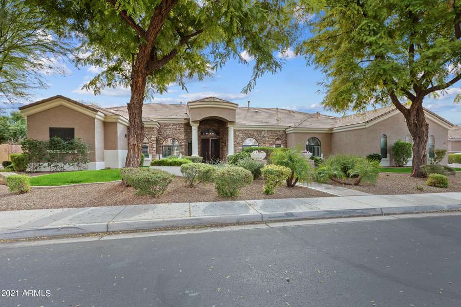 4101 E Aquarius Place, Chandler, AZ 85249