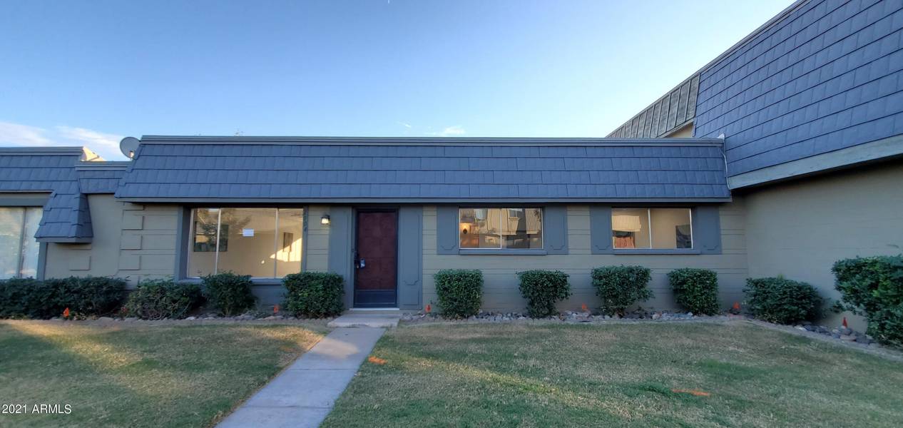 2004 W HIGHLAND Avenue, Phoenix, AZ 85015