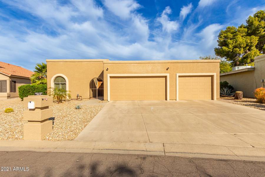 25631 S Beech Creek Drive, Sun Lakes, AZ 85248