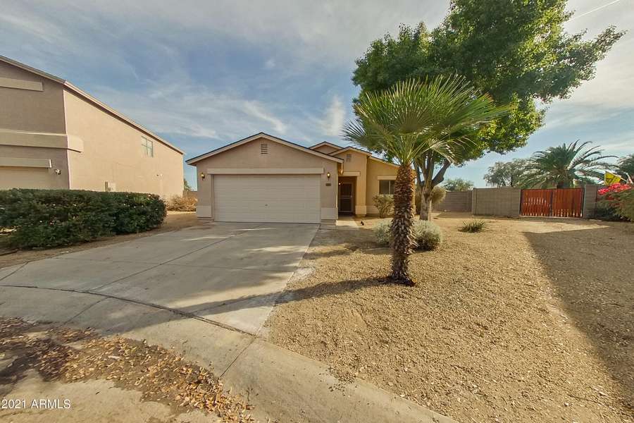 1251 E DENIM Trail, San Tan Valley, AZ 85143