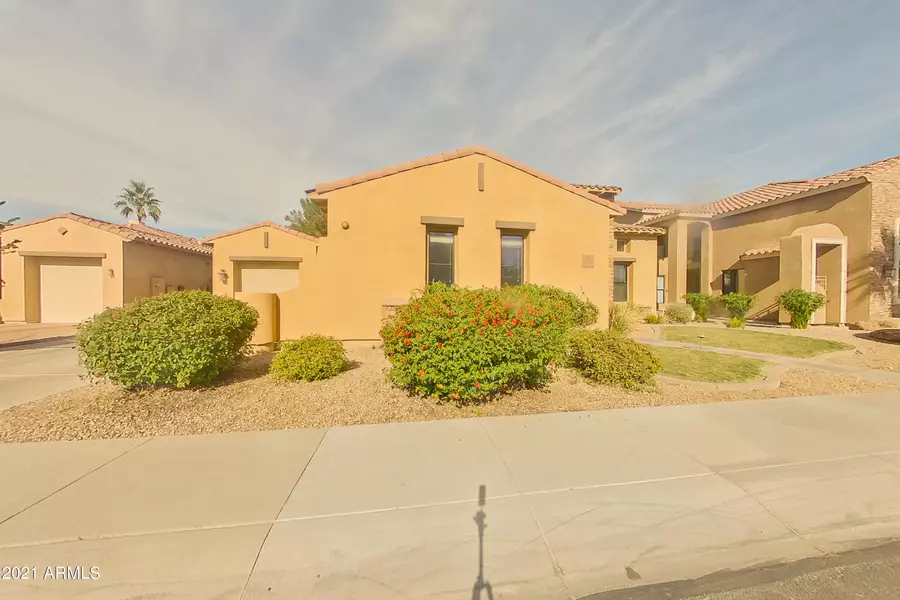 992 W CALYPSO Court, Gilbert, AZ 85233