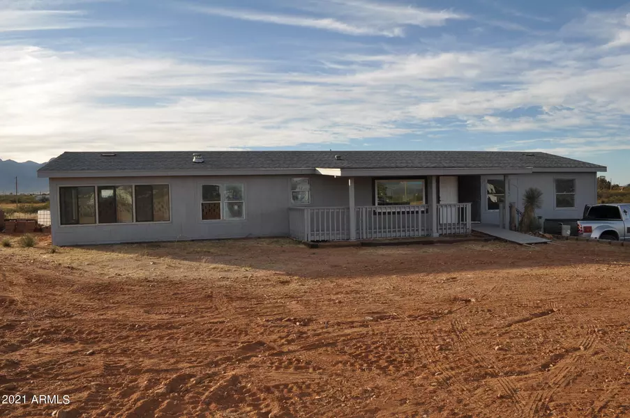 5790 S NUCCI Lane, Hereford, AZ 85615