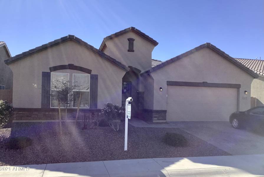 2135 W MADISEN MARIE Avenue, San Tan Valley, AZ 85144