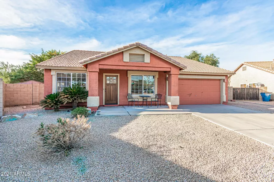 1402 S THUNDERBIRD Drive, Apache Junction, AZ 85120