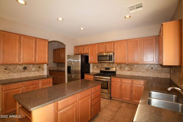 Maricopa, AZ 85138,43615 W BAILEY Drive