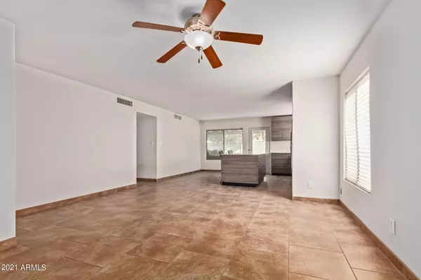 Glendale, AZ 85302,8907 N 56TH Drive