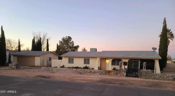 Kingman, AZ 86401,2443 PHOENIX Avenue