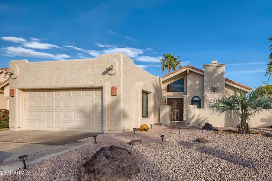 10722 E NAVAJO Place, Sun Lakes, AZ 85248