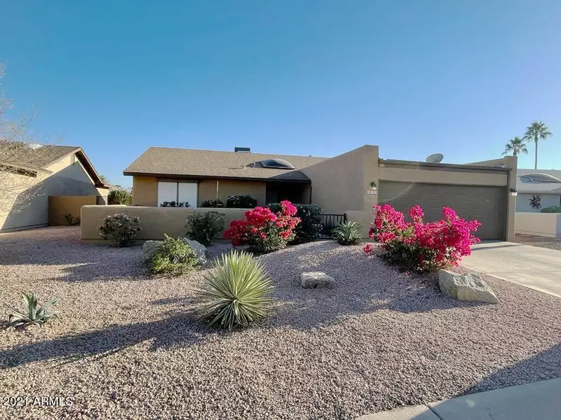 9833 E Watford Way, Sun Lakes, AZ 85248