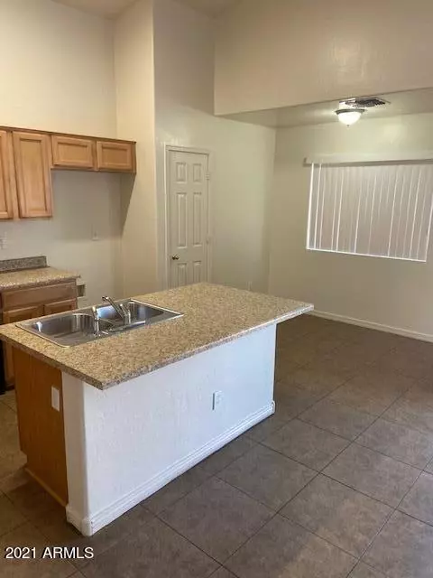 Tolleson, AZ 85353,8506 W PIONEER Street