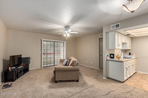 Phoenix, AZ 85051,3119 W COCHISE Drive #248