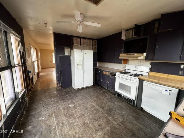 Bisbee, AZ 85603,940 W HELEN Street W