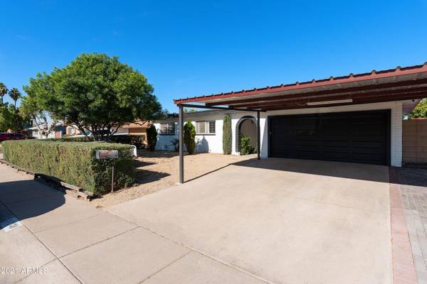 Phoenix, AZ 85029,2930 W Sunnyside Drive