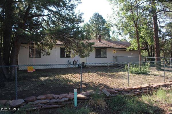 321 S 12th Avenue,  Show Low,  AZ 85901