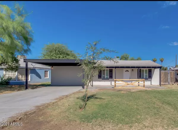 2120 E PARKWAY Drive, Phoenix, AZ 85040