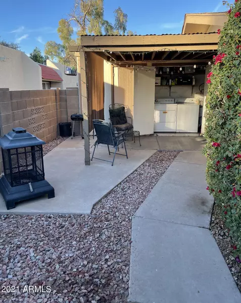 525 N MAY Street #16, Mesa, AZ 85201