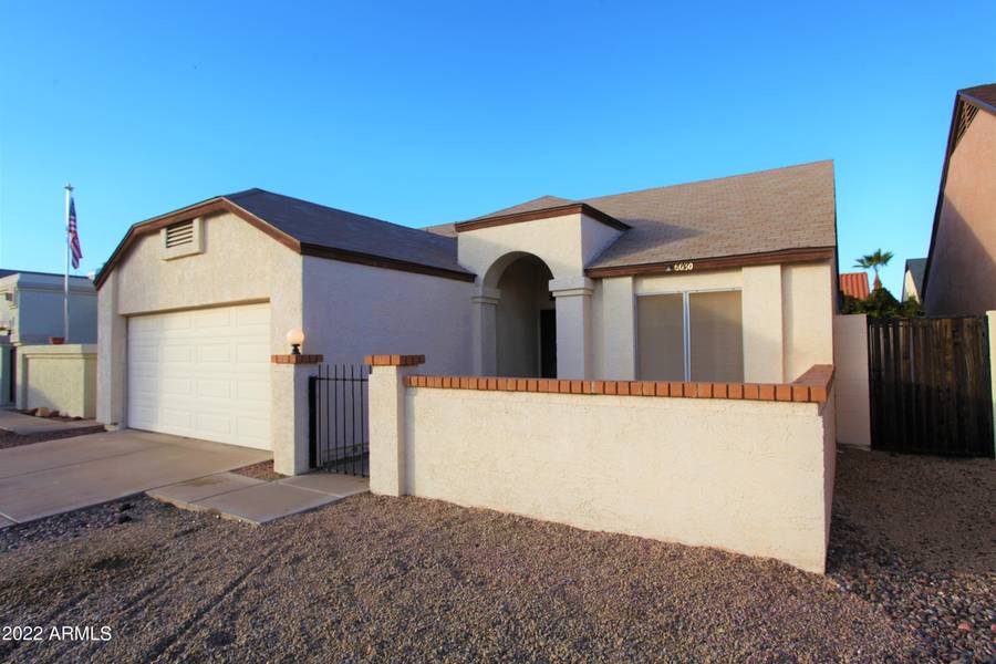 6030 W MESCAL Street, Glendale, AZ 85304