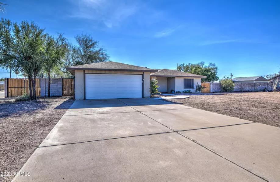 10143 E WOOD Avenue, Mesa, AZ 85208