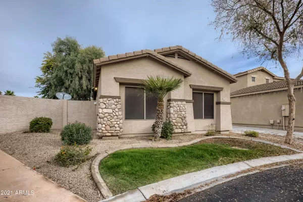 870 E MADELINE Drive, Chandler, AZ 85225