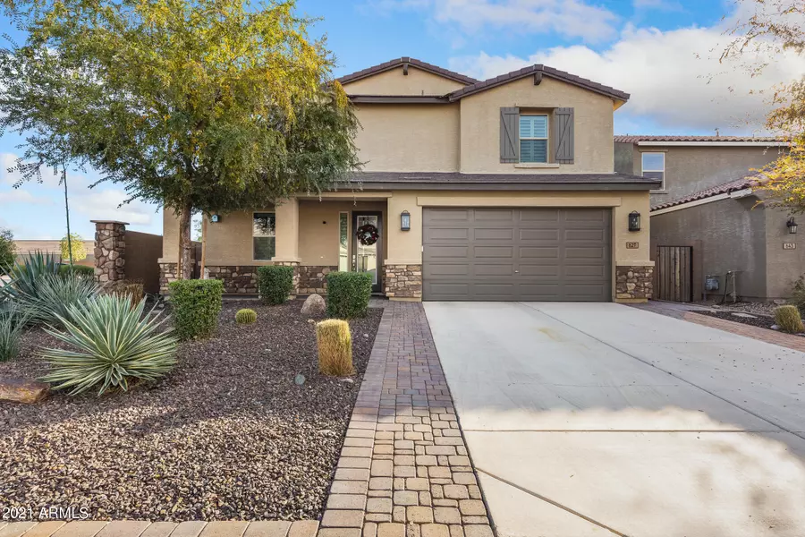 627 W BLUE RIDGE Drive, San Tan Valley, AZ 85140