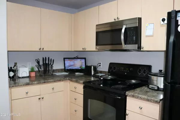 Phoenix, AZ 85032,18416 N Cave Creek Road SW #3035