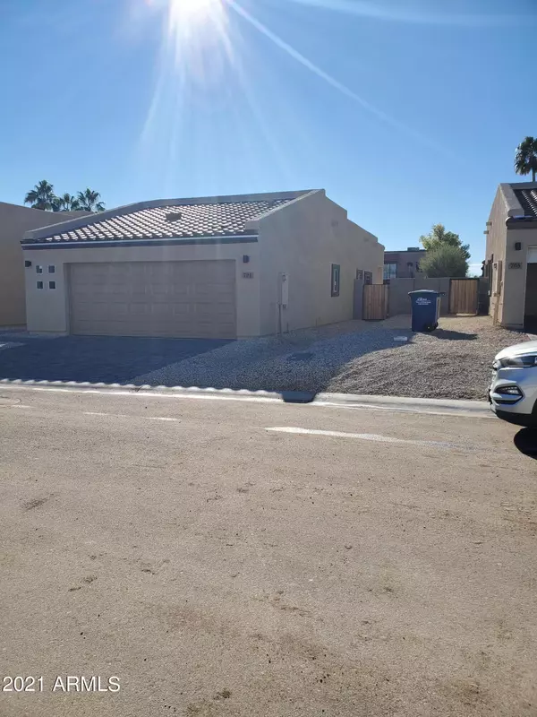 Wickenburg, AZ 85390,701 DYLAN Court