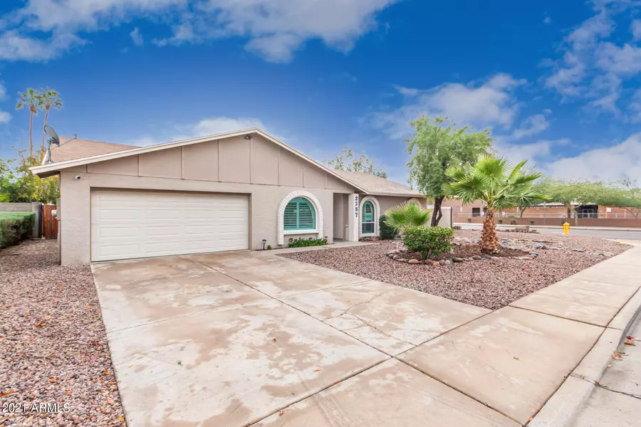 2357 S DAVIS Circle, Mesa, AZ 85210