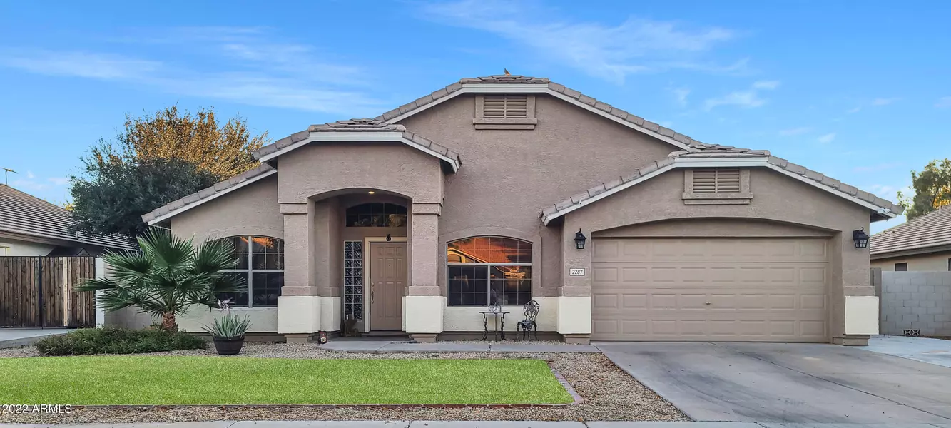 2287 E CATCLAW Street, Gilbert, AZ 85296