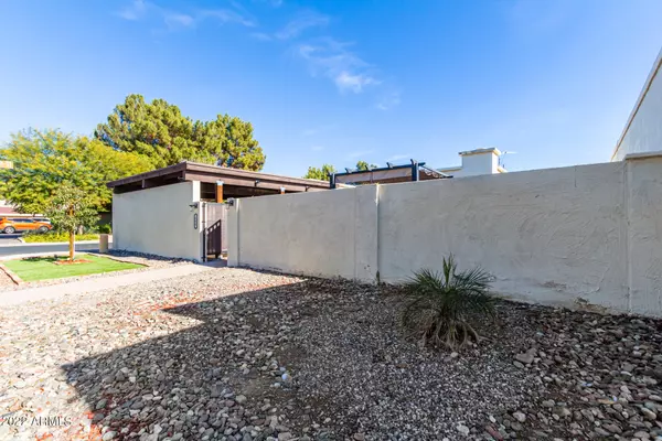 Litchfield Park, AZ 85340,153 Laguna Drive W