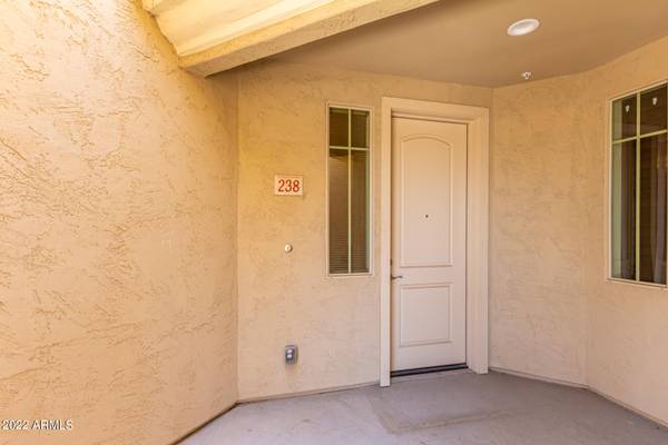 Chandler, AZ 85225,900 S CANAL Drive #238