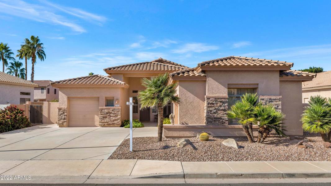 3552 S IOWA Street, Chandler, AZ 85248